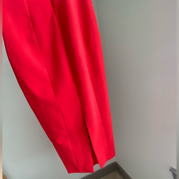 Last one ๐จ Zara Red Fitted Strapless Bodycon Midi Dress stretchy back Slit NWT - Picture 4 of 16